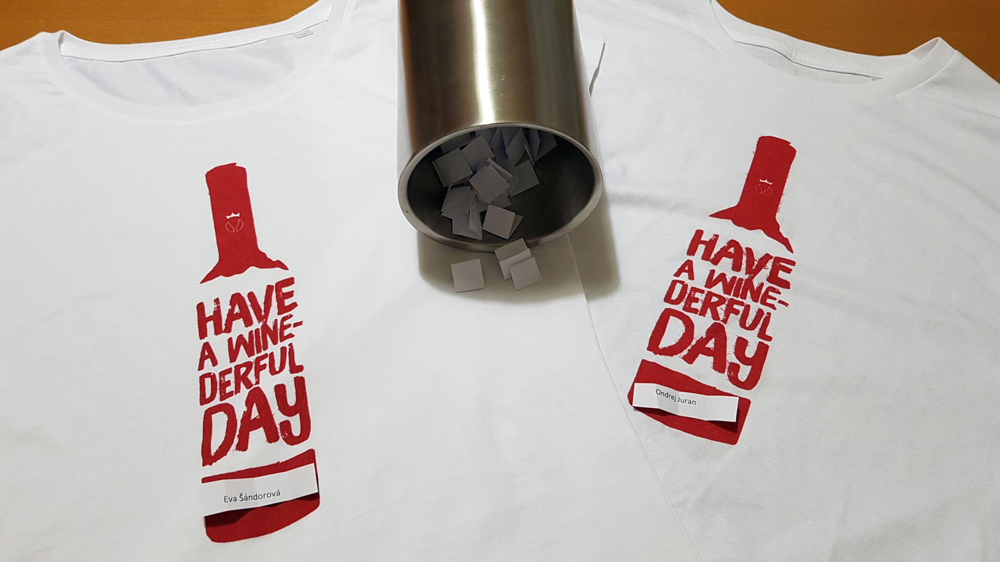 Výhercovia súťaže o tričko vylosovaní