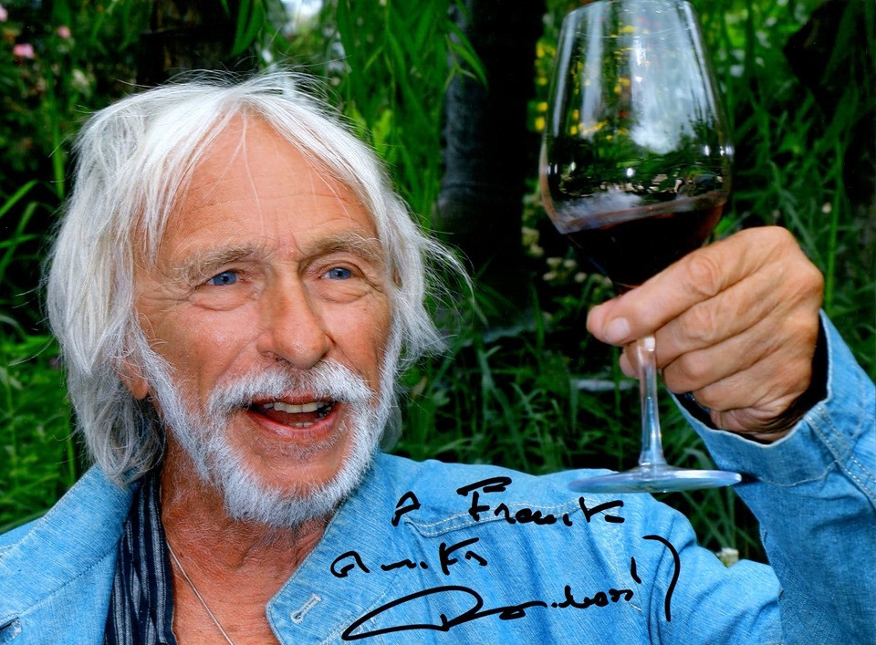 Celebrity a víno: Herec a komik Pierre Richard berie víno veľmi vážne